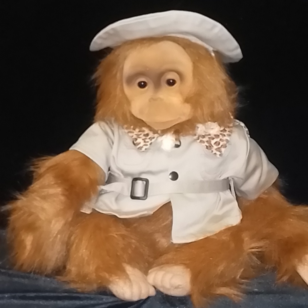 Vintage 1992 Hosung Orangutan Safari hand Puppet with Squeaker